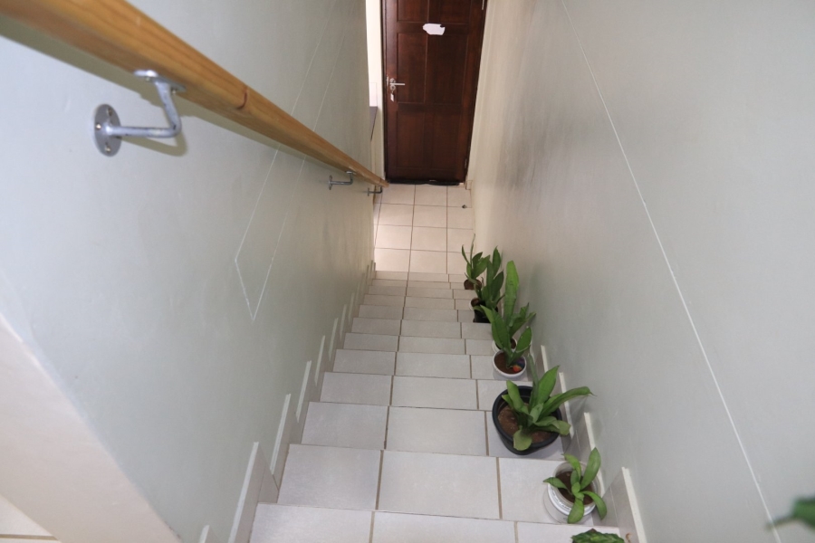 To Let  Bedroom Property for Rent in Kidds Beach Eastern Cape